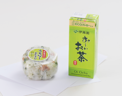 チキナーおむすび＆緑茶ス