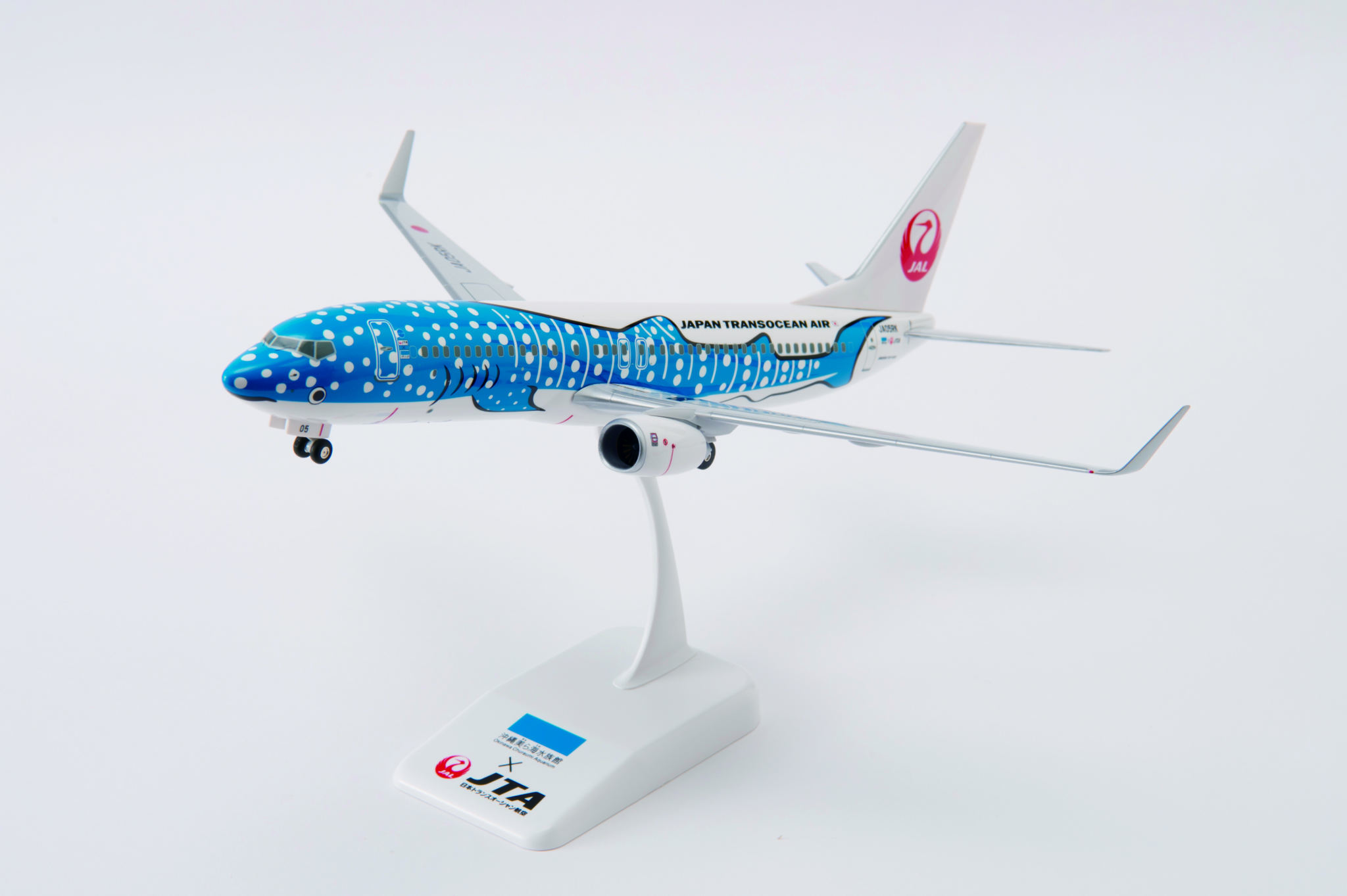 即決♪新品 日本航空 JAL JTA 737 737-800 さくらジンベエ 1:130 1/130